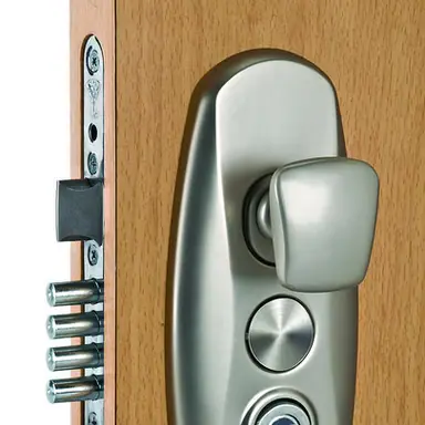 עבודה של שי, מנעולן (6)