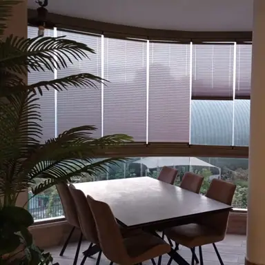 עבודה של ספרטק, סגירת מרפסת זכוכית (8)