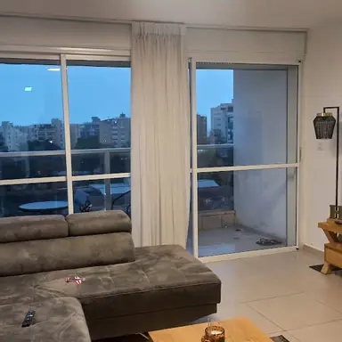 עבודה של אליאור, מתקין תריסים (10)