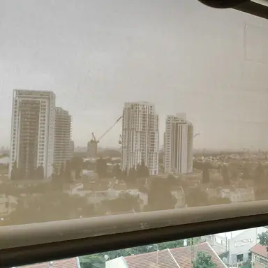 עבודה של בן, מתקין סוככים (8)