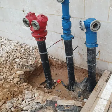 עבודה של קובי, אינסטלטור (6)