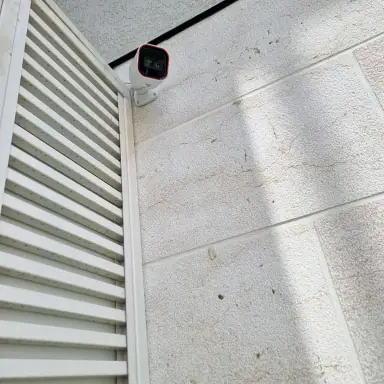עבודה של רועי, טכנאי אזעקות ומצלמות (7)