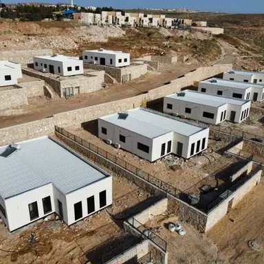 בית יביל / יחידת דיור, מבנה יביל / מודולרי וחזית חיצונית – מעבודות שרון, מבנים יבילים (17)