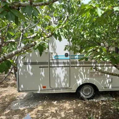 עבודה של ישי, קראוון נייד (2)