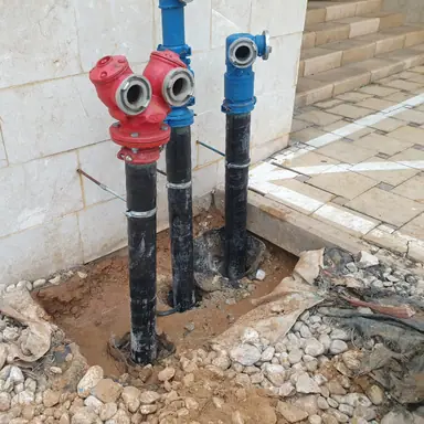 עבודה של קובי, אינסטלטור (5)
