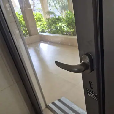 עבודה של ארטיום, מנעולן (9)