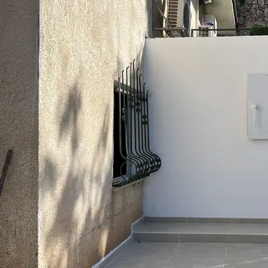 ממד בבית פרטי, חלון ממד ומראה חיצוני – מעבודות ארביב, קבלן ממדים (2)