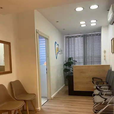 עבודה של אידה, רופא שיניים (1)