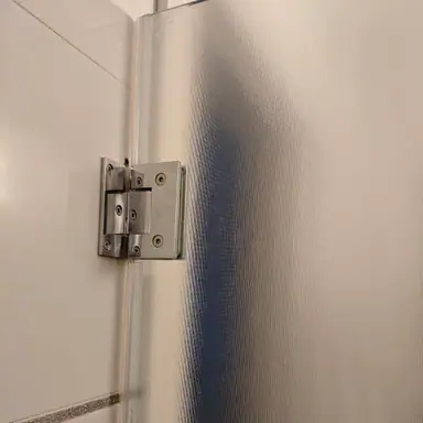 עבודה של יואל, מתקין מקלחונים (6)