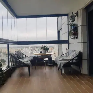 עבודה של אלון, סגירת מרפסת זכוכית (5)