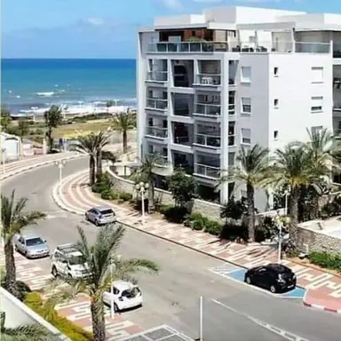 עבודה של לאה, מתווך (3)