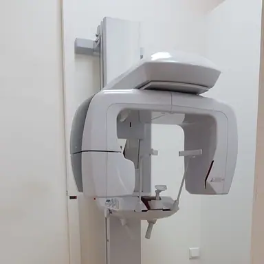 עבודה של הילה, רופא שיניים (5)