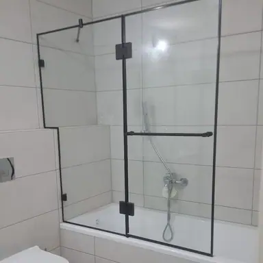 עבודה של בועז, מתקין מקלחונים (4)