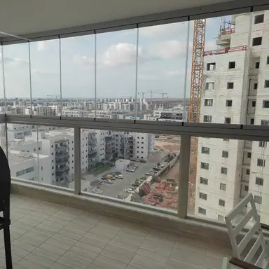 עבודה של ספרטק, סגירת מרפסת זכוכית (11)