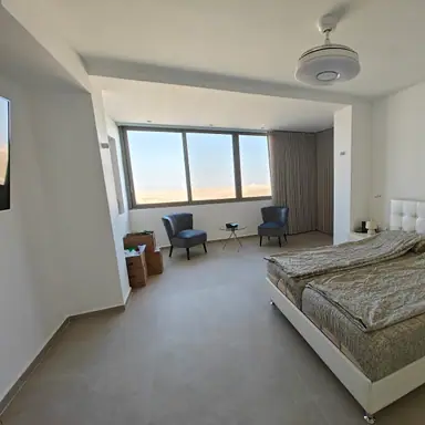 עבודה של איציק, מתקין תריסים (13)