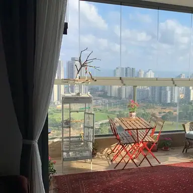 עבודה של יניב, סגירת מרפסת זכוכית (4)