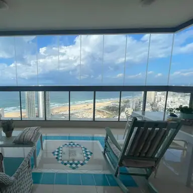 עבודה של יניב, סגירת מרפסת זכוכית (12)