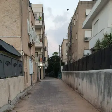 עבודה של בן, אינסטלטור (13)