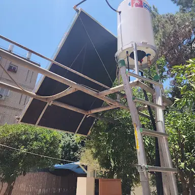 עבודה של אלי, טכנאי דוד שמש (2)