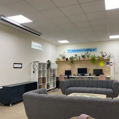 עבודה של דניאל, צבע (6)