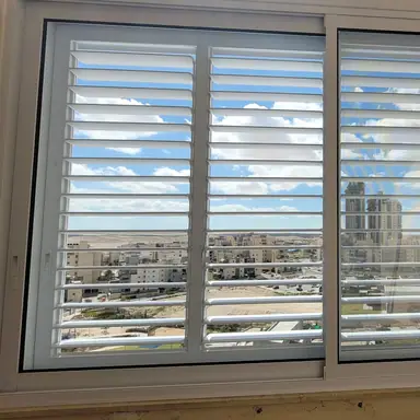 עבודה של גנאדי, סגירת מרפסת זכוכית (11)