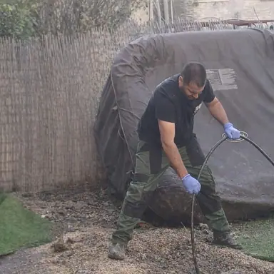 עבודה של אלעד, אינסטלטור (18)
