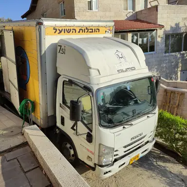 עבודה של מישקה, מוביל (4)