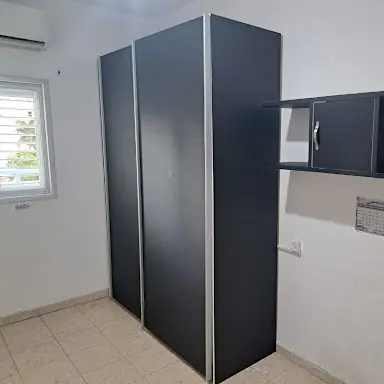 עבודה של לירן, מצפה דלתות (1)