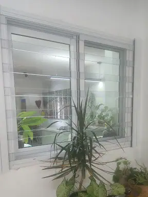 עבודה של ארז, סגירת מרפסת זכוכית (11)
