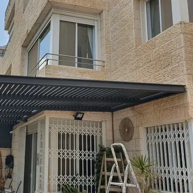 עבודה של צורי, נגר פרגולות ודקים (13)