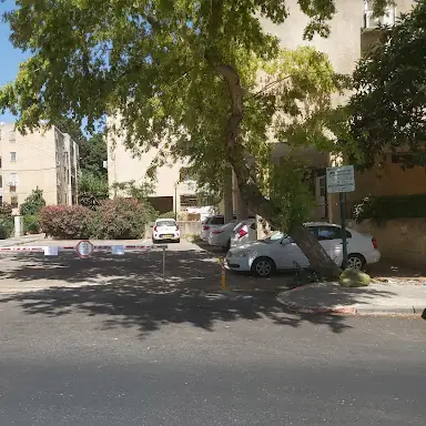 עבודה של עזרא, טכנאי שערים חשמליים (6)