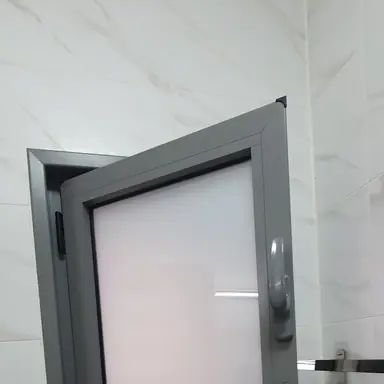 עבודה של איציק, מתקין תריסים (15)