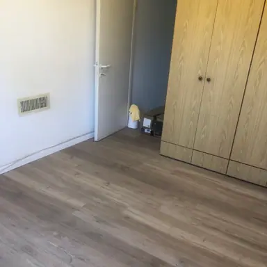 עבודה של דימה, מתקין פרקטים (18)