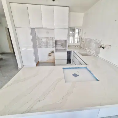 עבודה של אליה, קבלן שיש (8)