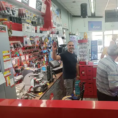 עבודה של גבי, מנעולן (15)