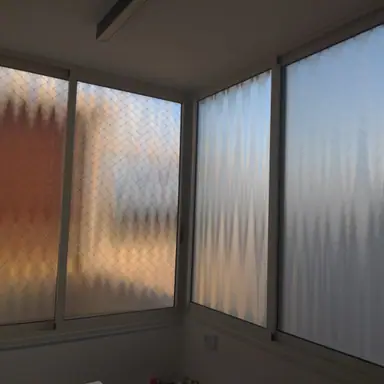 עבודה של גנאדי, סגירת מרפסת זכוכית (12)