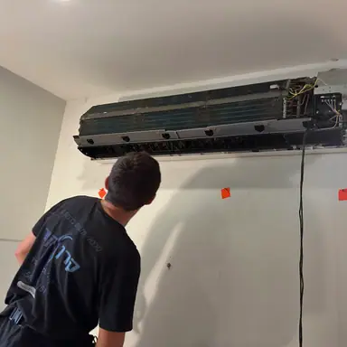 עבודה של דניאל, טכנאי מזגנים (6)