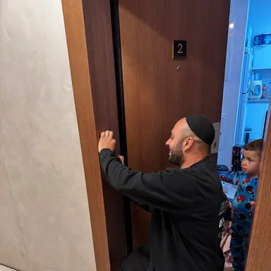עבודה של שמעון, מנעולן (21)