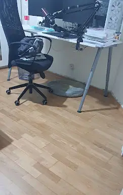 עבודה של יבגני, מתקין פרקטים (24)