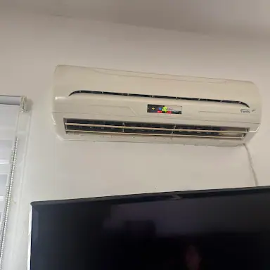 עבודה של אריאל, טכנאי מזגנים (2)