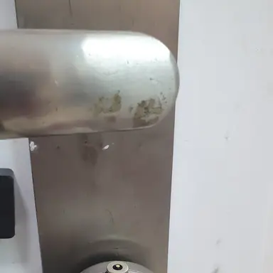 עבודה של רועי, מנעולן (2)
