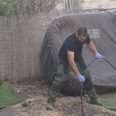 עבודה של אלעד, אינסטלטור (19)