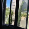 תמונה שצירף לקוח לביקורת על ישראל, סגירת מרפסת זכוכית (4)