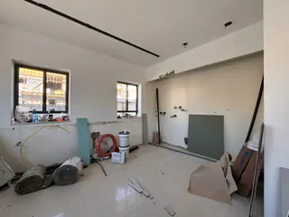 עבודה של שרון, מעצב פנים (23)