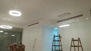 עבודה של רן, חשמלאי (2)