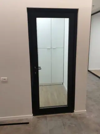 עבודה של שחר, סגירת מרפסת זכוכית (42)