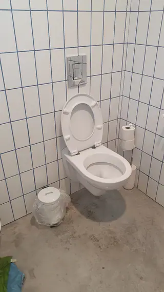 עבודה של קובי, אינסטלטור (31)
