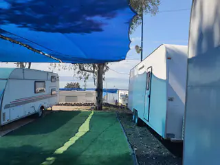 עבודה של יורם, בניית קראוון (2)