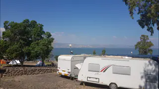 עבודה של יורם, קראוון נייד (12)