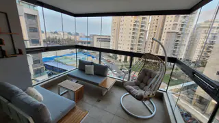 עבודה של ספרטק, סגירת מרפסת זכוכית (30)